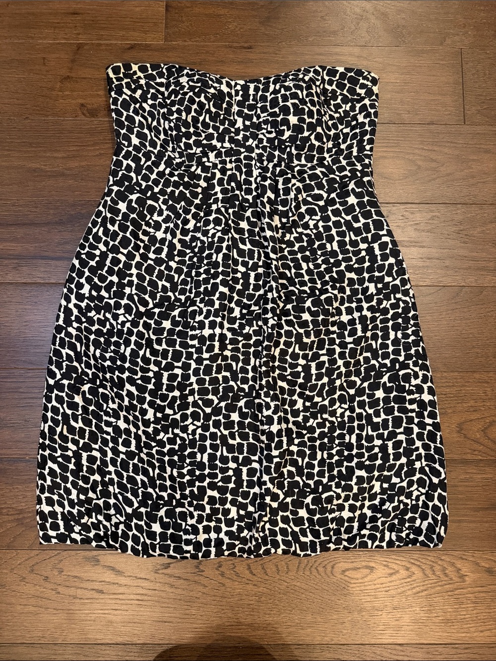 WHBM Womens Size 6 Mini Dress Silk Bubble Hem - C64-003